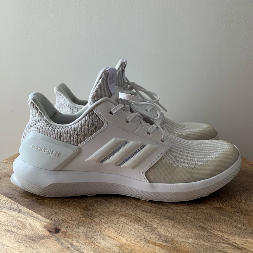 Adidas RapidRun DB0215 running sneakers